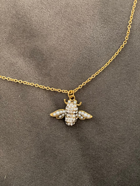 Bumble Bee Pendant Necklace – My Posh Shop